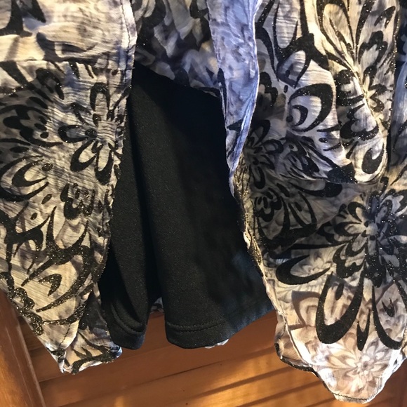 E by ECI Black and Grey Top - Picture 10 of 16